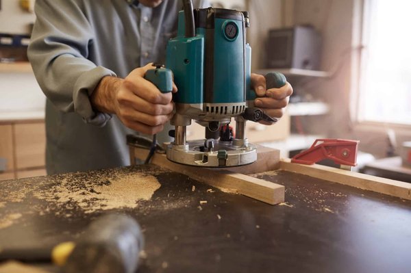 Quelle est l'utilité d'une scie plongeante ?