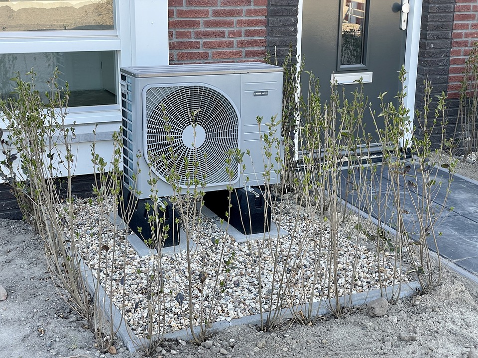 Pourquoi choisir une pompe à chaleur air-eau pour sa maison ?